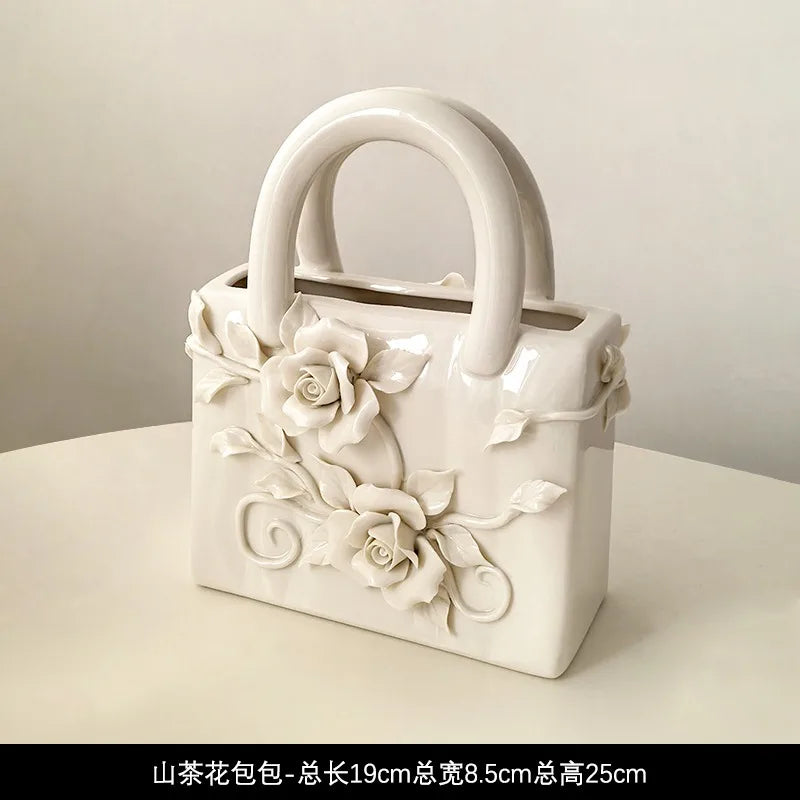 vase decoratif blanc roses relief porcelaine classique tasse bol plat boite rond coeur carreeDecoration