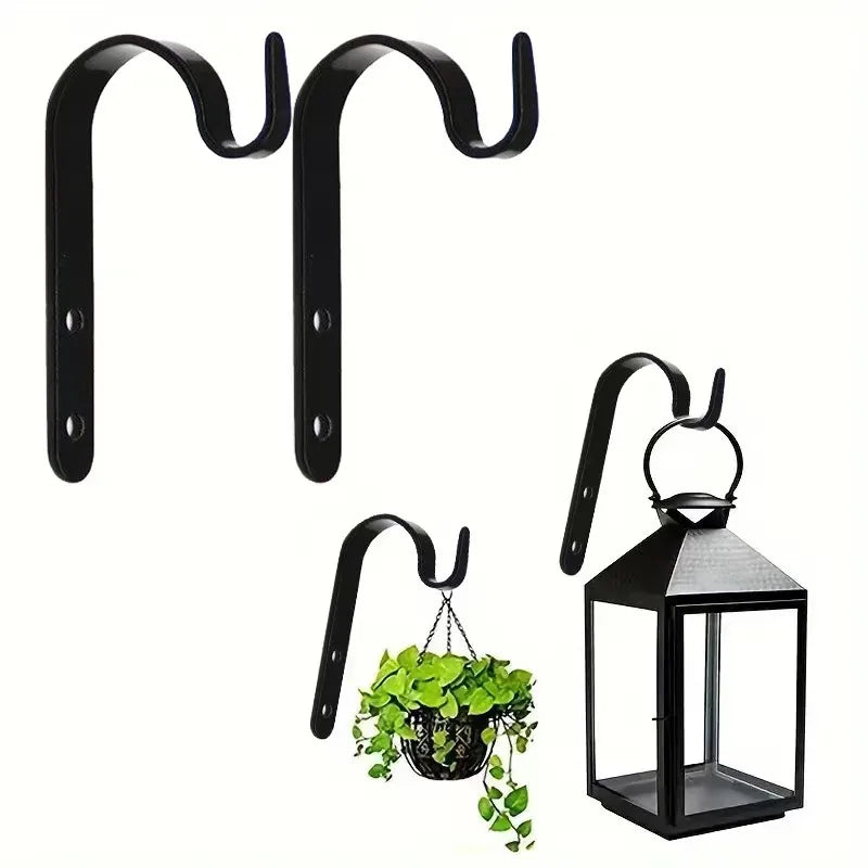 supports muraux industriels crochets métal noir fixations murales plantes suspendues lanternes noires pots fleurs
