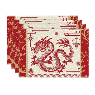 Set de table en lin Dragon Zodiaque rouge sur une table en bois
