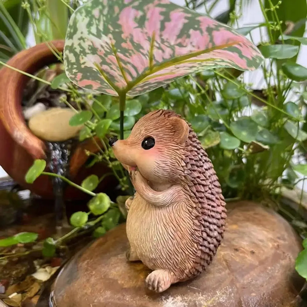 statue hérisson feuille verte marron clair jardin animaux décor extérieur résistante intempéries petite sculpture