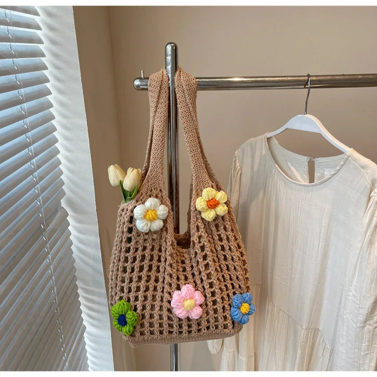 sac main fleurs relief blanc jaune rose bleu polyestere réutilisable multifonction opacité crocheté