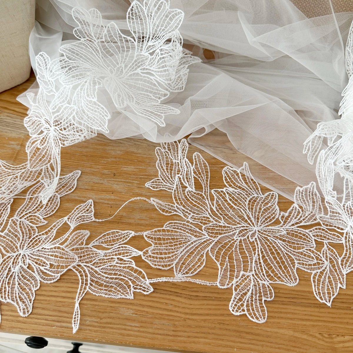 ruban dentelle fleurs feuilles blanc translucide brodé 15cm 20cm écologique longueurmètre commerce française