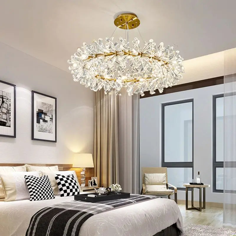 Suspension lumineuse cristal transparent moderne élégante chaînes blanc doré chambre salon