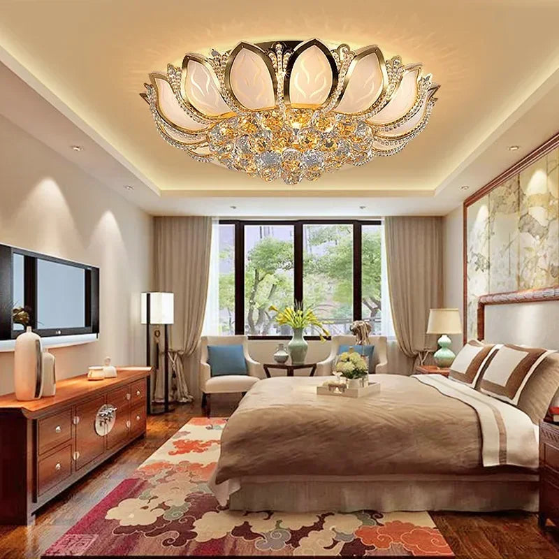 plafonnier crystal fleur lotus doré strass élégant chambre salon moderne decoration maison