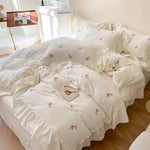 Housse de couette style princesse dans une chambre décorée