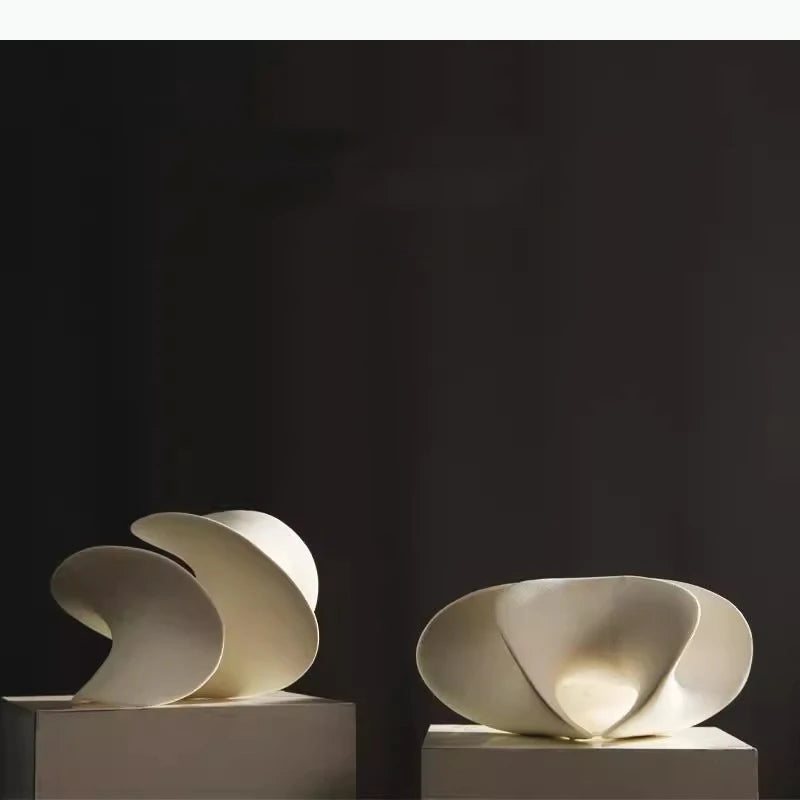 lampe table contemporaine blanc minimaliste base plate moderne fluides