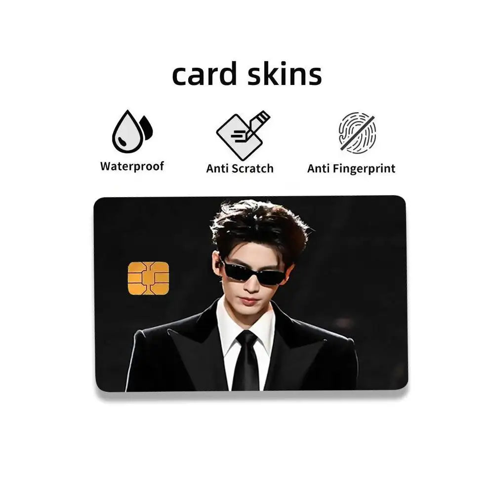 protection carte crédit personnalisée photos personne moderne opaque sans marques