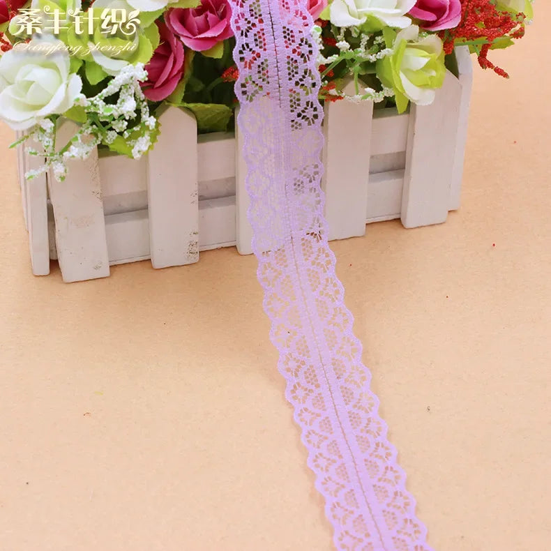 ruban dentelle 30mm violet rose orange bleu noir blanc motifs floraux classique polyester
