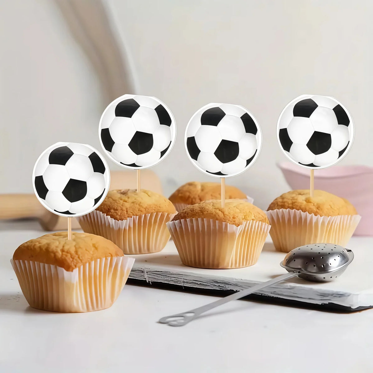 décorations cupcakes football blanc noir moderne festives tringles occasion anniversaire noël saint valentin halloween