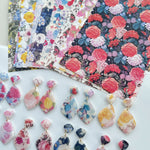 boucles d'oreilles multicolores fleurs papillons moderne fixations bijoux colorées