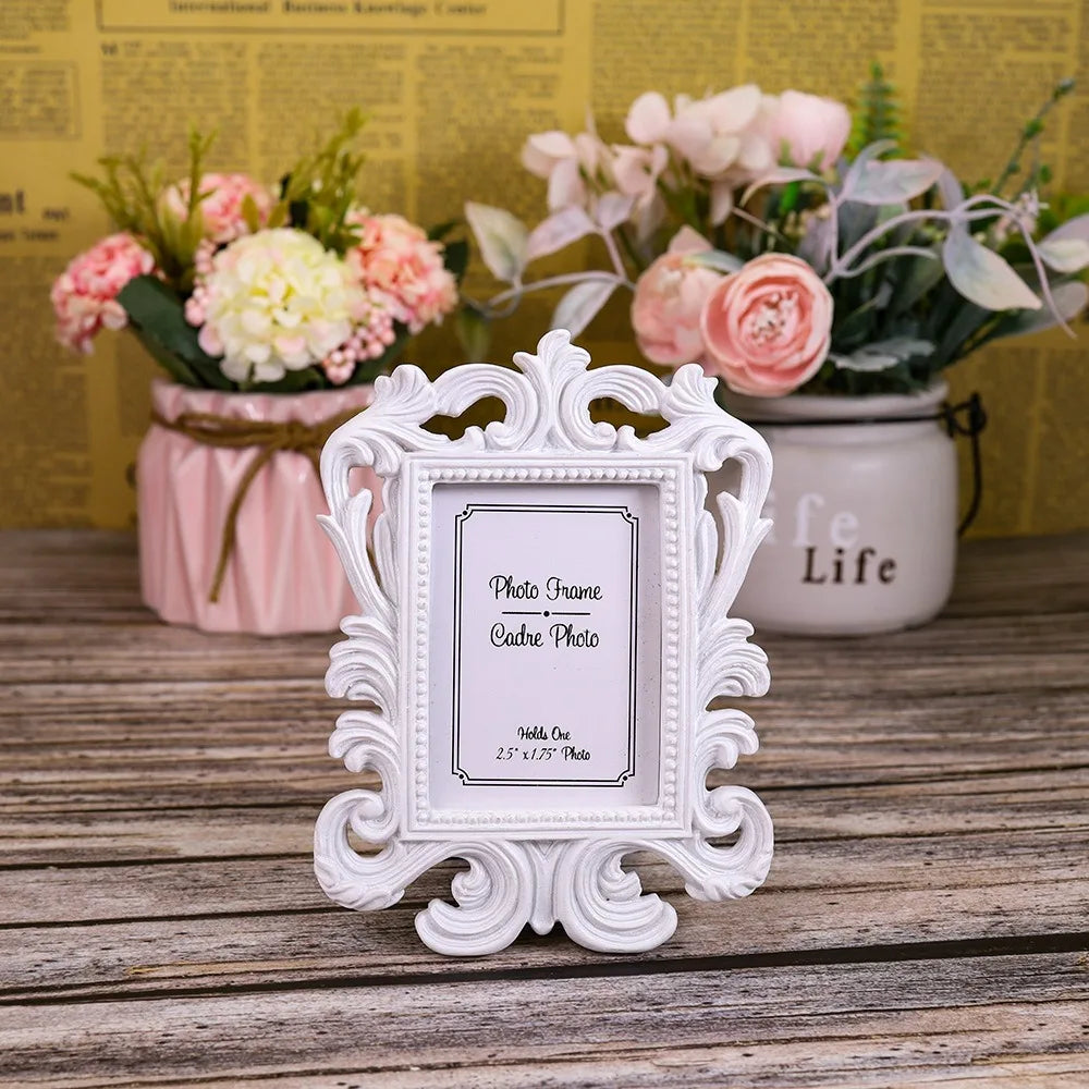 cadre photo decoratif baroque vintage ornements floraux rose or noir blanc