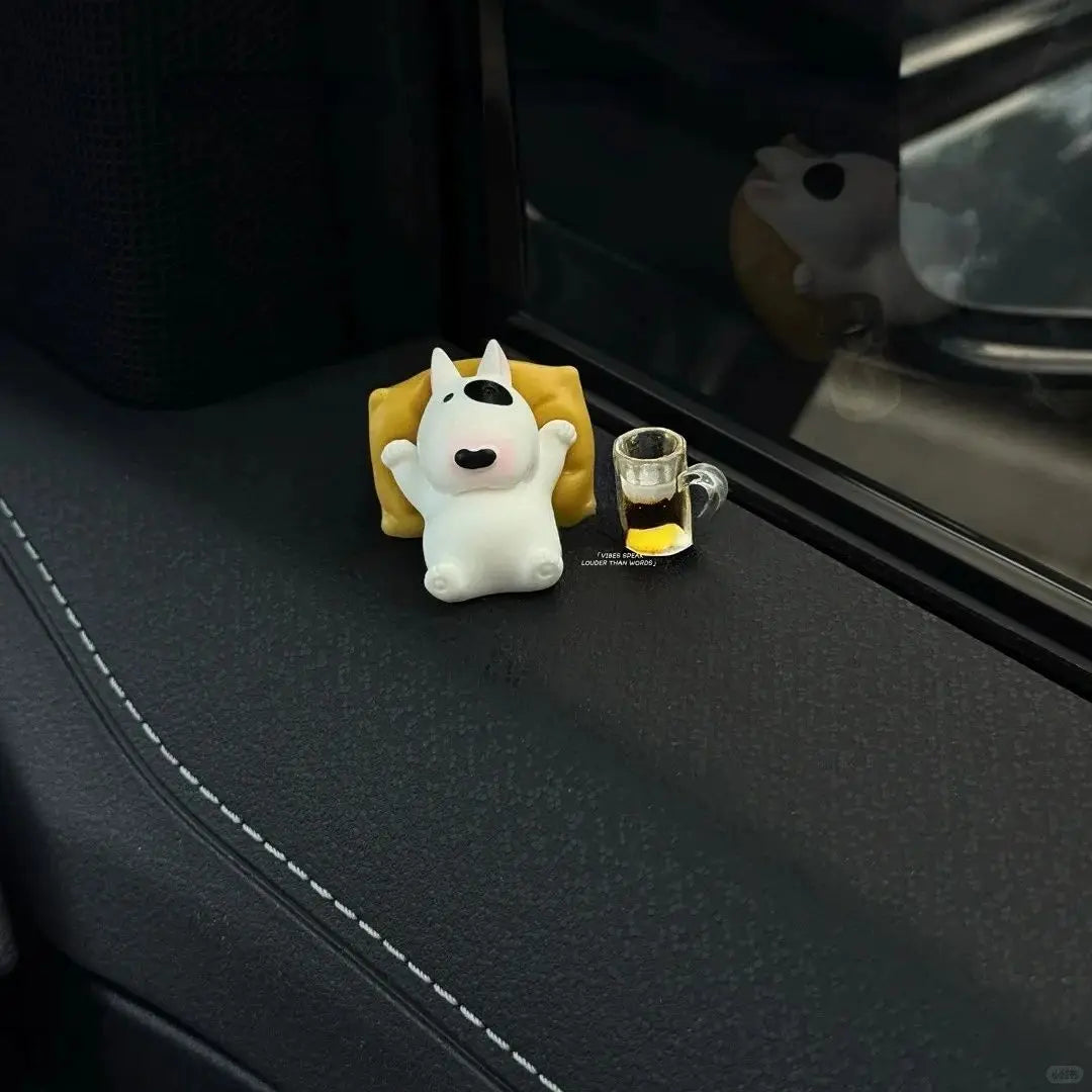 figurines cartoon mignon figurine bulldog oreiller cochon chapeau voiture tableau bord