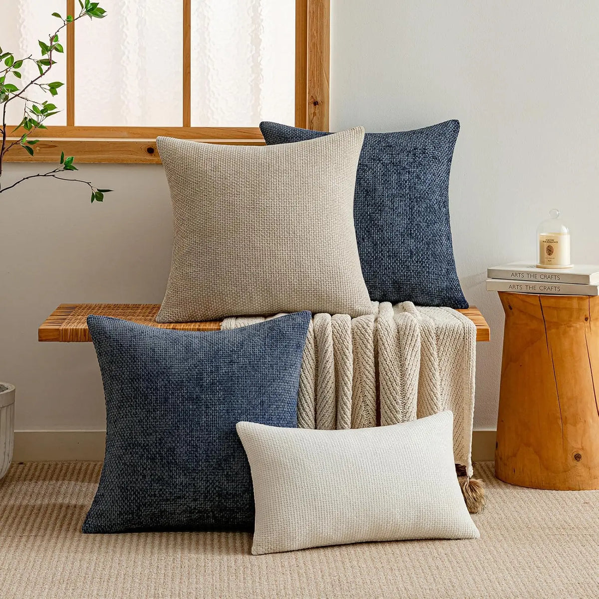 housse coussin carré bleu marine chenille polyester moderne zip blanc