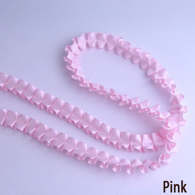 ruban plissé blanc rose bleu clair vert pastel opacité élastique décoration artisanale couture détails