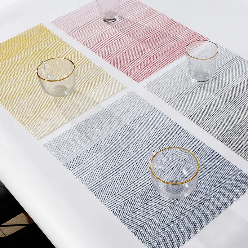 tapis table rectangle moderne motif zigzag couleurs jaune rouge gris bleu blanc semi transparent
