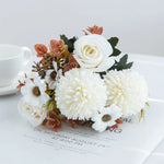 bouquet fleurs artificielles roses soies classiques romantiques blancs roses orangers marrons intérieur décoration mariage