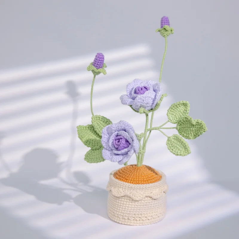 décoration maison bouquet fleurs tricotées artisanale violet jaune bleu roseclair vert