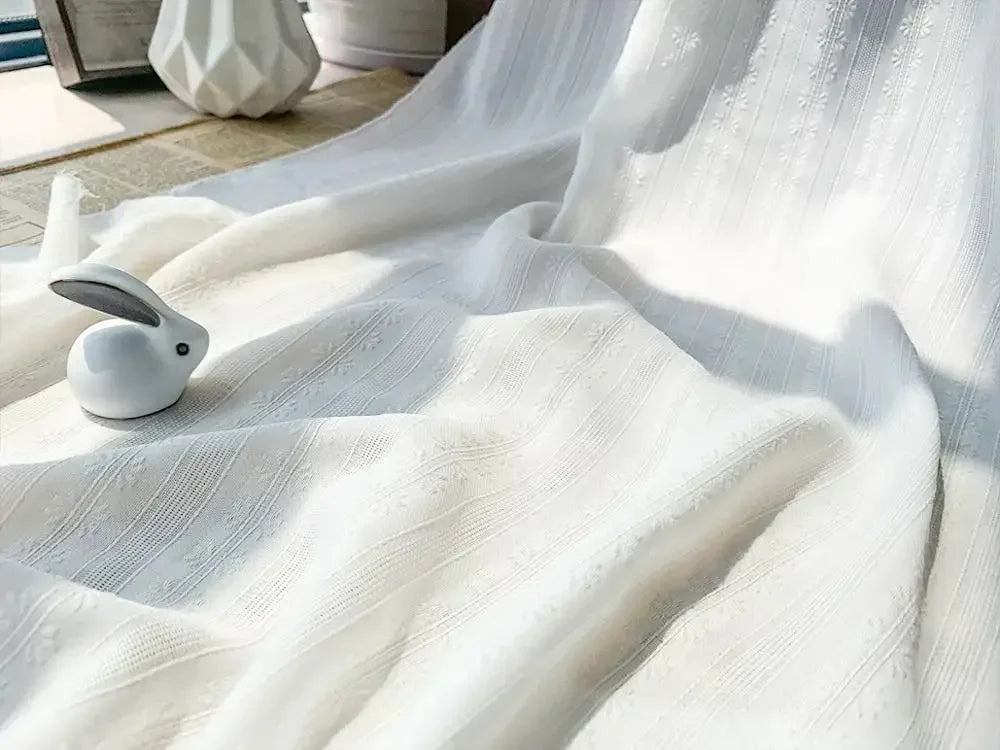 tissu jacquard rayé blanc fleurs noires vert classique opacité couture printemps robe haut chemisier