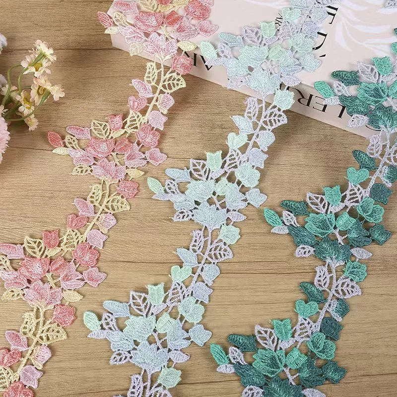 ruban dentelle polyester feuilles fleurs 8.5cm largeur artisanat broderie fine opacité écolo événement