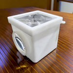 cube optique contemporain noir blanc objectif optique portable studio matériau opacique