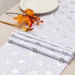 chemin table festif flocons neige noël gris clair blanc rouge doré festive