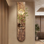 Détail de l'abat-jour en bois de la lampe murale LED