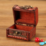 boîte bijoux vintage bois imprimé floral artisanal cadenas métal rouge marron beige