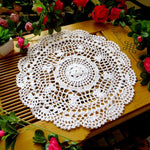 napperon crocheté floral blanc crème beige ajouré semi transparent décoratif vintage table rond