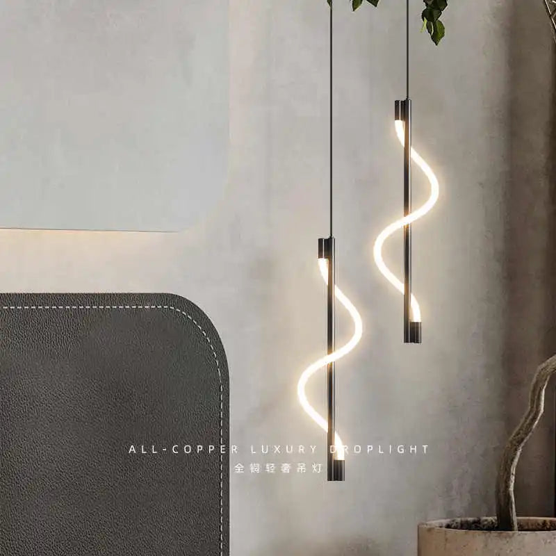 lampe suspension spirale moderne noir blanc doré élégante intérieur salon chambrehôtel