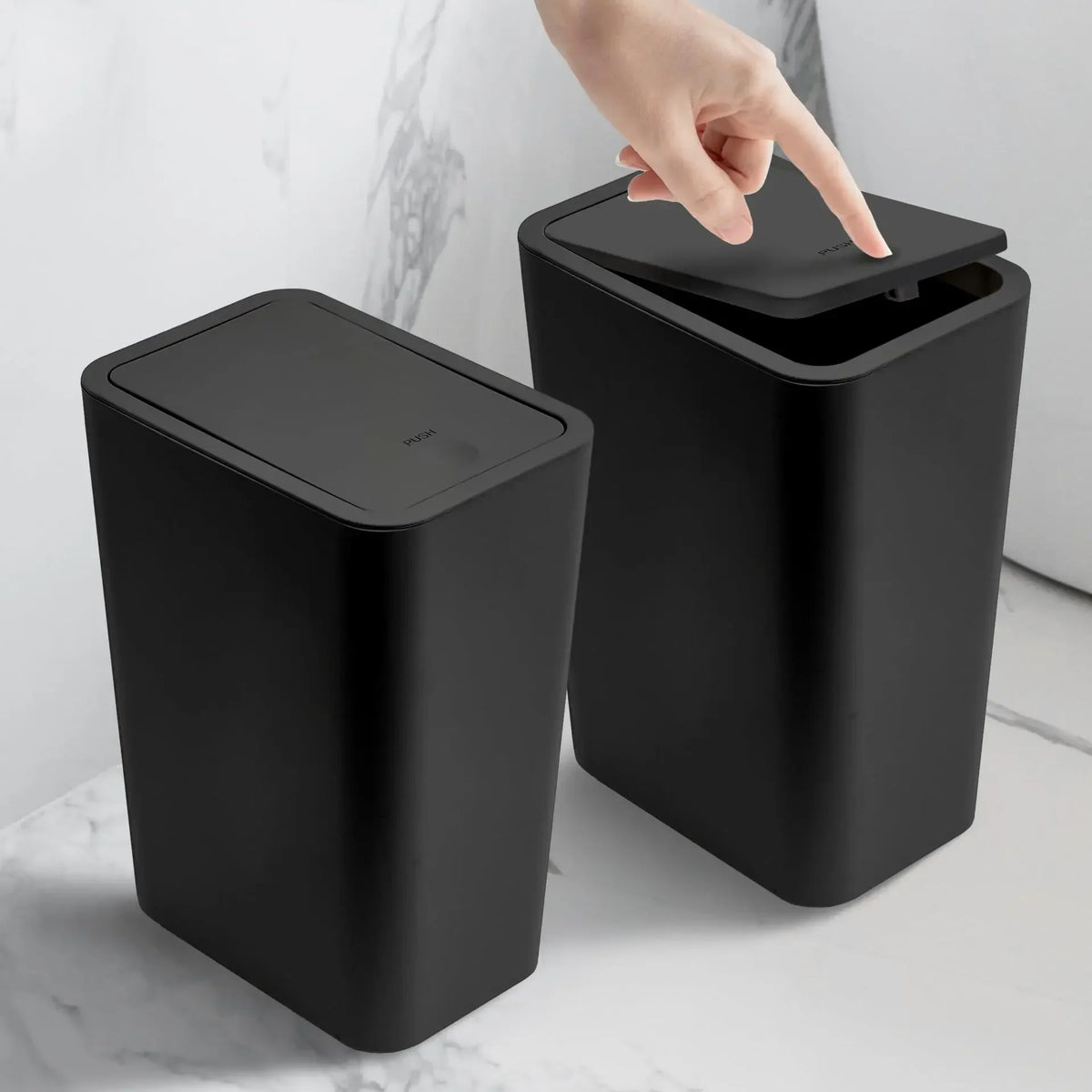 Poubelle de salle de bain blanche compacte pour toilette