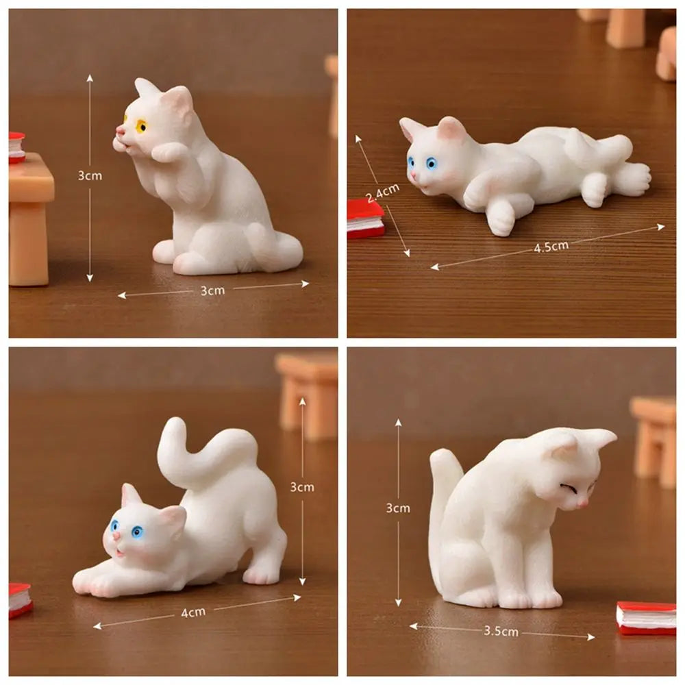 figurines chats résine miniature table deco maison blanc taches colorées opaques erotique