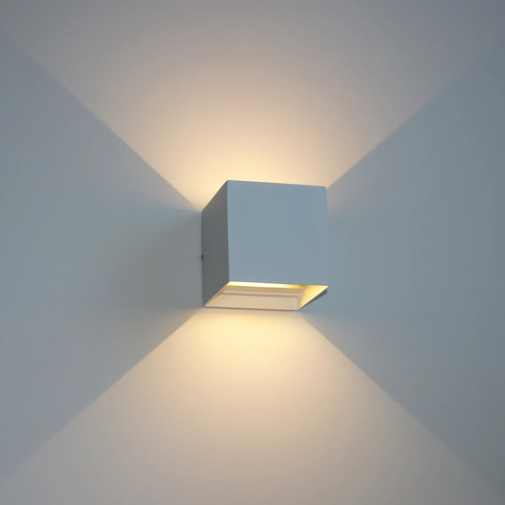 applique murale moderne led extérieure aluminium noir blanc contemporaine minimaliste hydrofuge 2492000lm