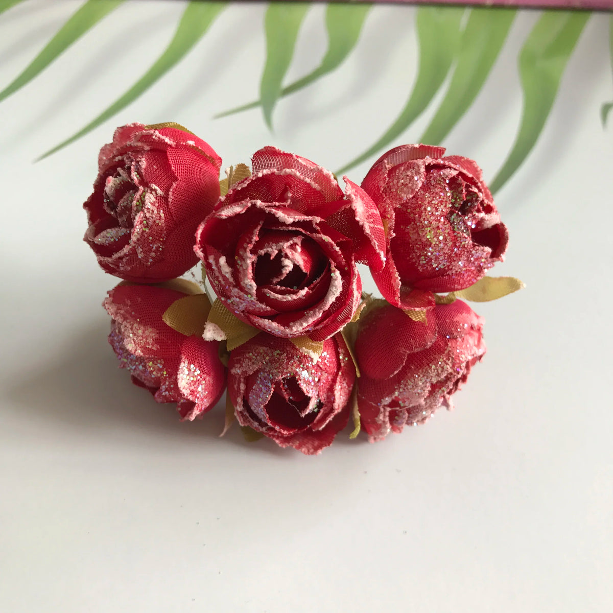 bouquet fleurs artificielles roses blanches bleues marrons rouges mariage anniversaire intérieur
