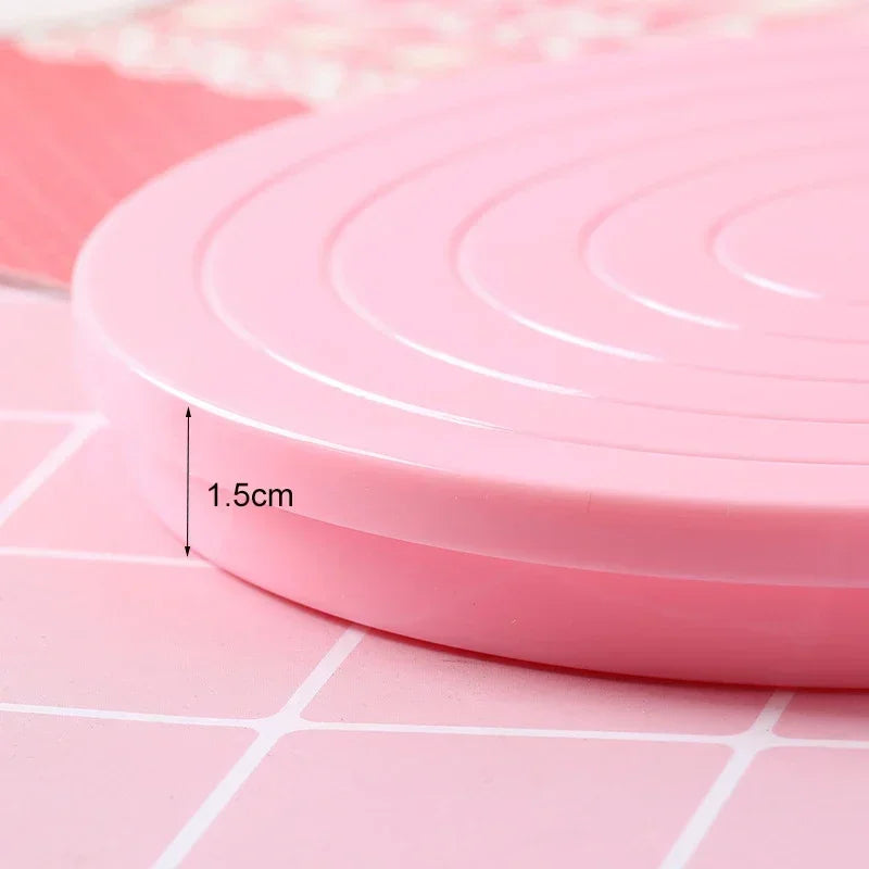 plateau tournant silicone rose blanc biscuits décoration gâteau fondant cupcakes emporte pièces turntable