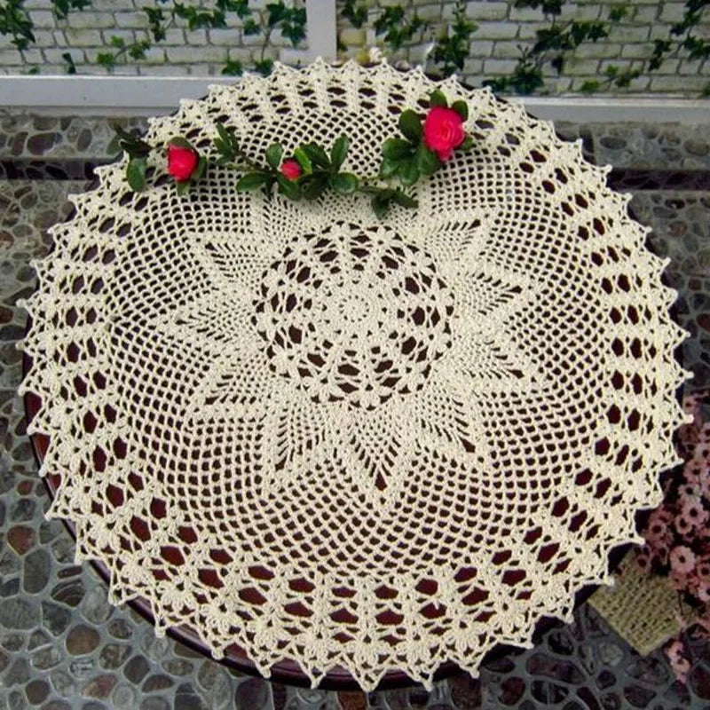 Napperon rond dentelle rouge sous tasse
