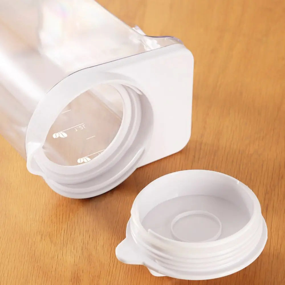 carafe transparent moderne couvercle rotatif poignée amovible grande capacité 1.6l 2.2l filtration intégrée minimaliste