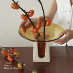 vase moderne verre marron clair simple geometrie decoration florale minimaliste