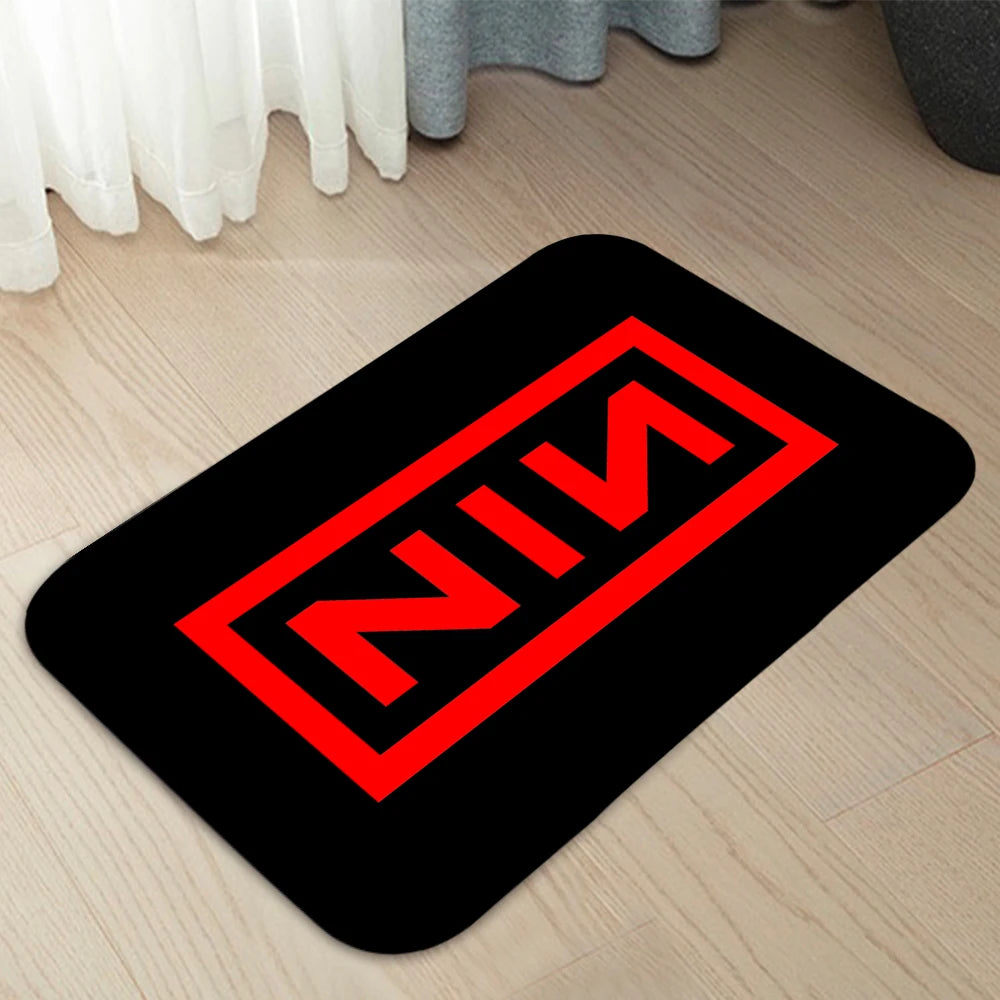 tapis moderne noir blanc logo nin floral antidérapant polyestère salon