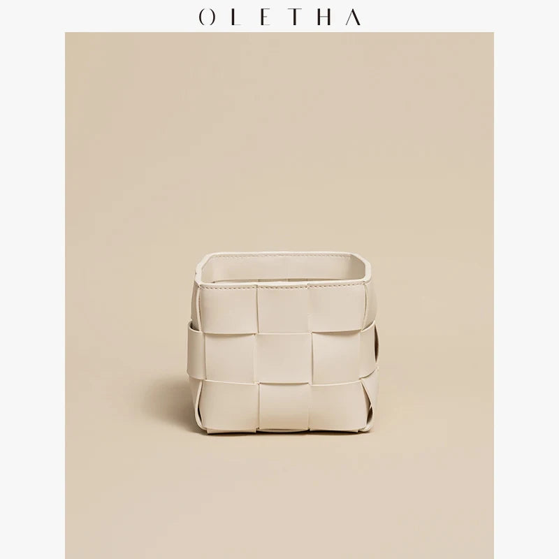 boîte rangement tressée osier clés cosmétiques entrée maison moderne beige