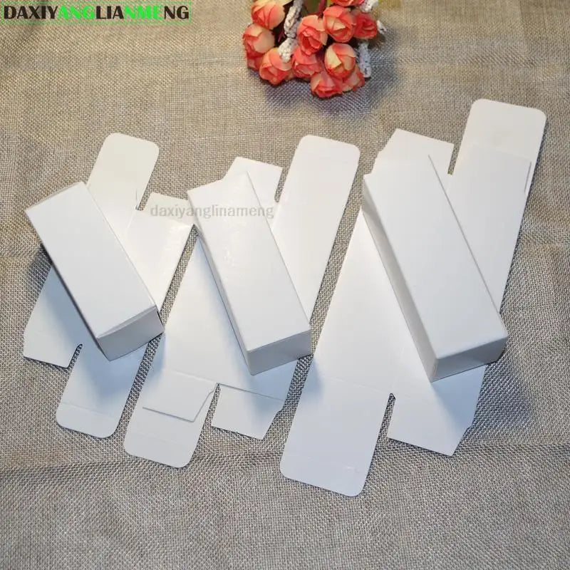 Boîte de rangement noire pour huiles essentielles