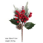 décoration noël bouquet feuilles vertes baies rouges cône pin boule rouge translucideextérieur saisonnier