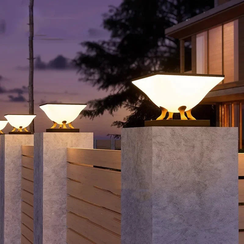 lumière solaire moderne pieds métalliques blanc gris contemporain minimaliste led