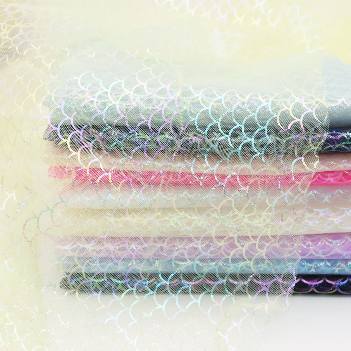 tissu polyester poisson violet blanc bleu clair noir rose jaune clair moderne 50x160cm