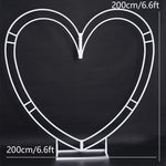 arche decorative coeur roses rouges blanches evenements anniversaires fete mariage deco romantique lettres lumineuses