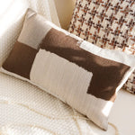 housse coussin décorative motif floral beige marron texture douce canapé lit salon moderne élégant