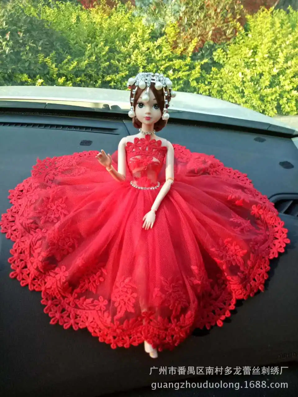 dentelle brodée fleurs polyester coton rouge noir blanche ajourée écologique soluble eau