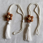 décorations suspendues bohèmes fleurs pompons cordes tressées couleur naturelle artisanat chambre salon
