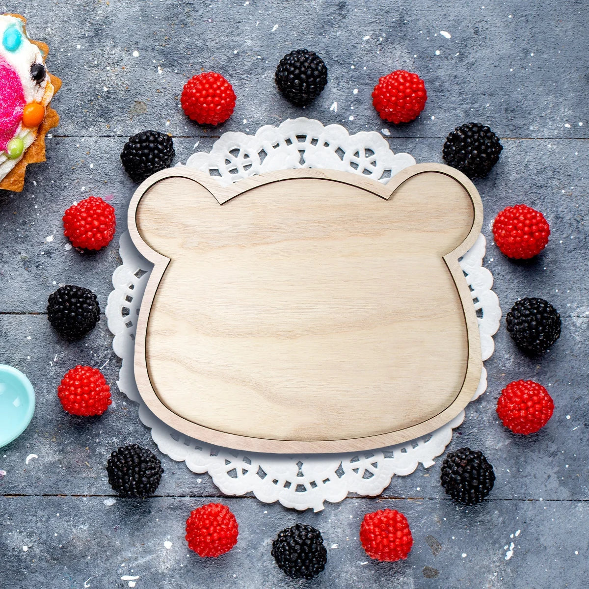 plateau bois ours moderne plateau fromage anniversaire enfant décoration fête charcuterie biscuits
