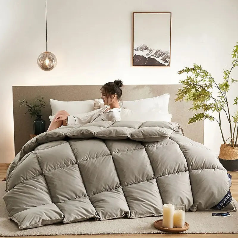 couette blanche moderne polyestère doublée soie cashmere 150x200cm 180x220cm 200x230cm