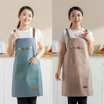 tablier cuisine bleu clair vert foncé moderne imprime fleurs poche pratique écoureuse fixations chef